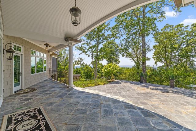 2241 Heavenly View, Ooltewah, TN 37363