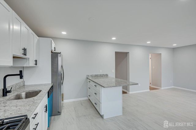 203 Canterbury Court, East Windsor, NJ 08520