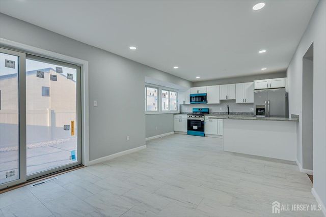 203 Canterbury Court, East Windsor, NJ 08520