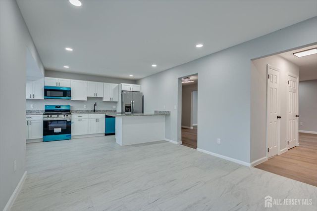 203 Canterbury Court, East Windsor, NJ 08520