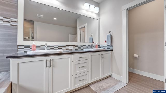 15285 SW Peace Av, Tigard, OR 97224