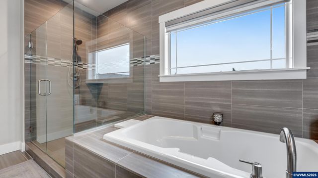 15285 SW Peace Av, Tigard, OR 97224