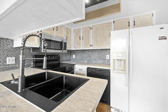 10411 N 11TH Avenue 11, Phoenix, AZ 85021