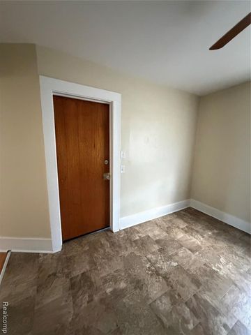 247 Girard Avenue, Royal Oak, MI 48073