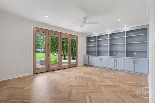 6 Hardwicke Lane, Savannah, GA 31411