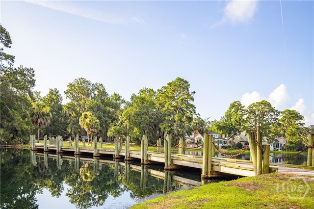 6 Hardwicke Lane, Savannah, GA 31411
