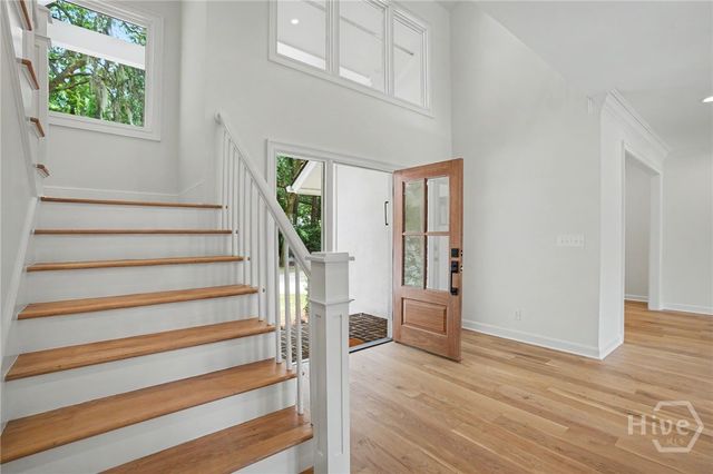 6 Hardwicke Lane, Savannah, GA 31411