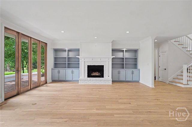 6 Hardwicke Lane, Savannah, GA 31411