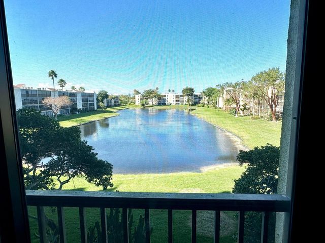 14460 Strathmore Lane 306, Delray Beach, FL 33446