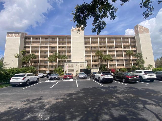 14460 Strathmore Lane 306, Delray Beach, FL 33446