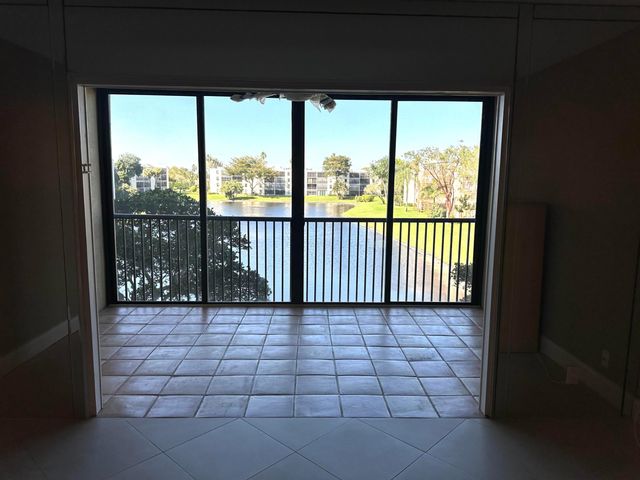 14460 Strathmore Lane 306, Delray Beach, FL 33446