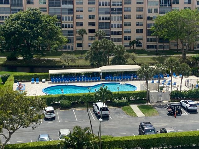 14460 Strathmore Lane 306, Delray Beach, FL 33446