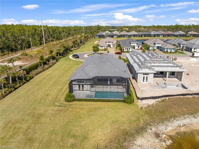 9678 Moonflower CT, Naples, FL 34114