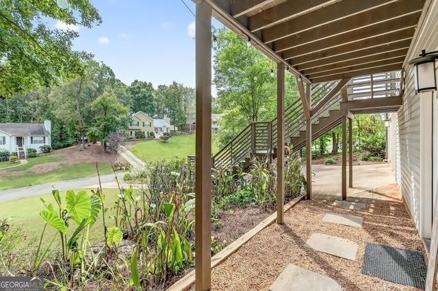 8635 Sapphire Lane, Gainesville, GA 30506