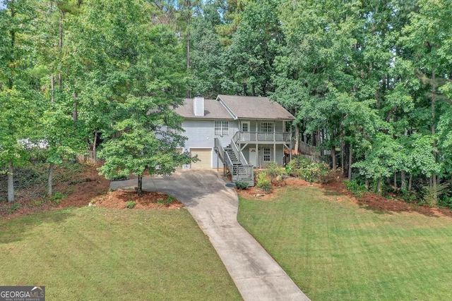 8635 Sapphire Lane, Gainesville, GA 30506