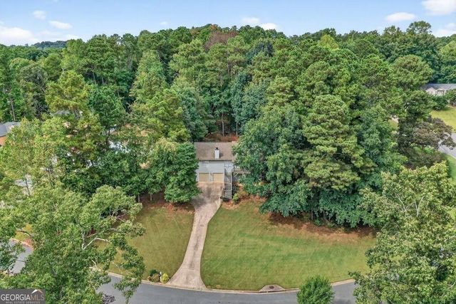 8635 Sapphire Lane, Gainesville, GA 30506