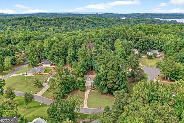 8635 Sapphire Lane, Gainesville, GA 30506