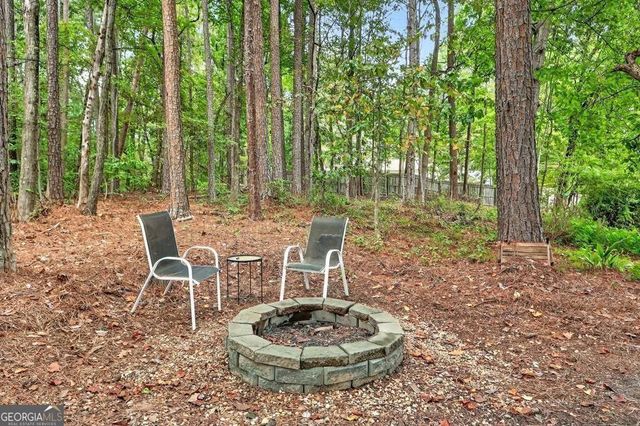 8635 Sapphire Lane, Gainesville, GA 30506