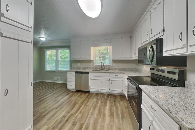 3041 Stoneridge Court NW, Marietta, GA 30064