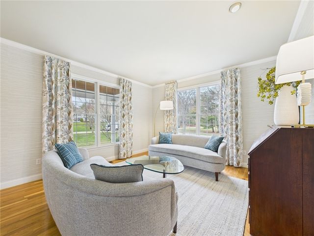 30 Taggart Court, East Greenwich, RI 02818