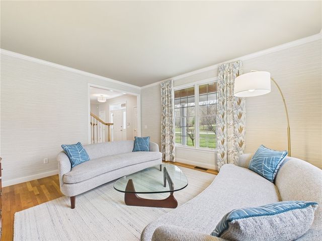 30 Taggart Court, East Greenwich, RI 02818