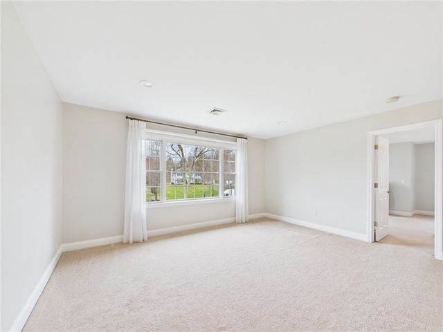 30 Taggart Court, East Greenwich, RI 02818