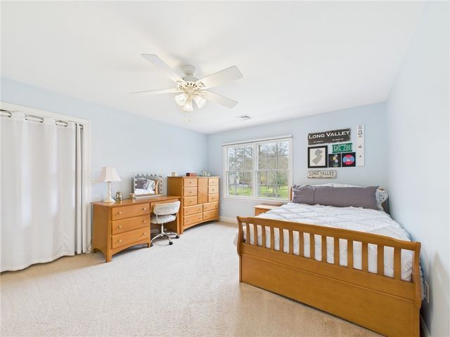 30 Taggart Court, East Greenwich, RI 02818