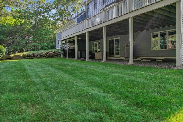 30 Taggart Court, East Greenwich, RI 02818