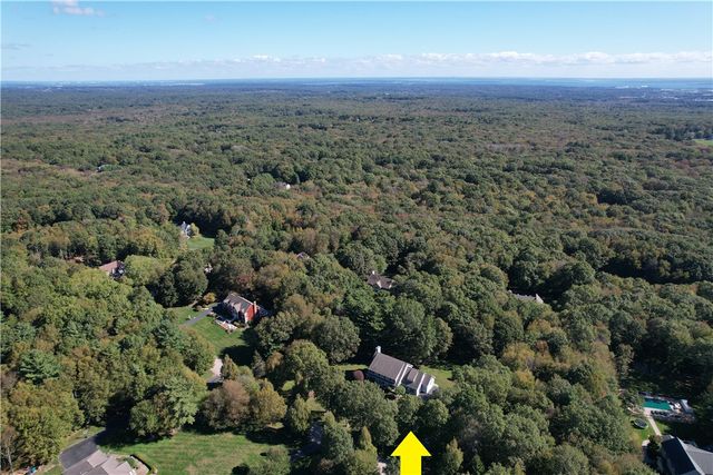 30 Taggart Court, East Greenwich, RI 02818