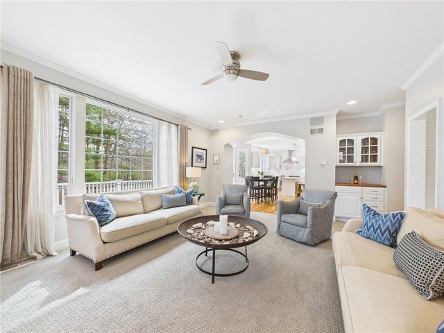 30 Taggart Court, East Greenwich, RI 02818