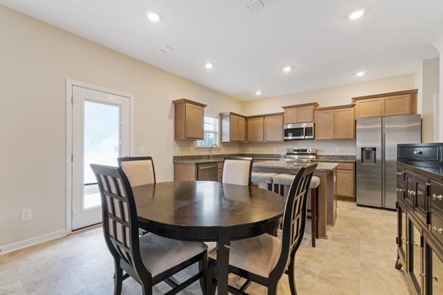 116 Stonehenge Cir, Manchester, TN 37355