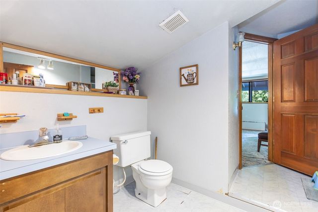 1497 Old Military Road SE, Tenino, WA 98589