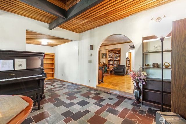 1497 Old Military Road SE, Tenino, WA 98589