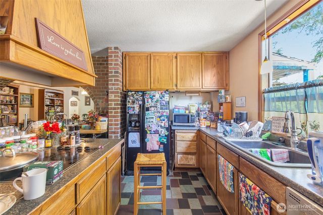 1497 Old Military Road SE, Tenino, WA 98589