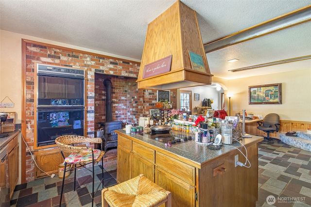 1497 Old Military Road SE, Tenino, WA 98589