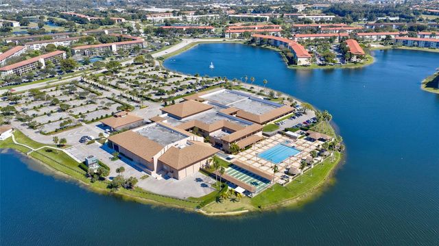 900 SW 142nd Avenue 213l, Pembroke Pines, FL 33027