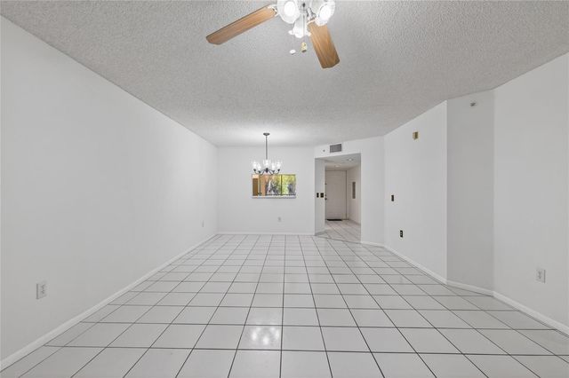 900 SW 142nd Avenue 213l, Pembroke Pines, FL 33027