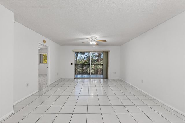 900 SW 142nd Avenue 213l, Pembroke Pines, FL 33027