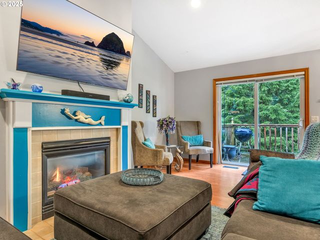 1295 JEFFREY Dr, Seaside, OR 97138