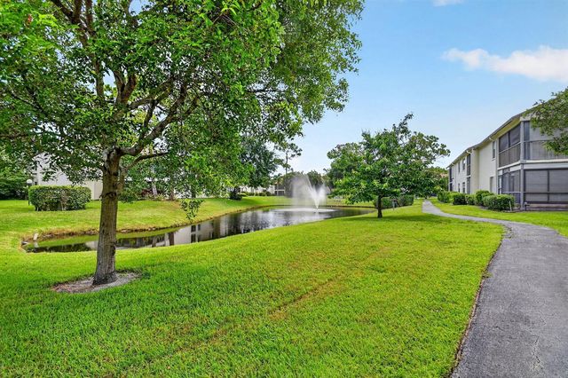 3329 Perimeter Drive, Greenacres, FL 33467