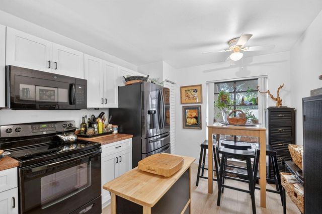 3329 Perimeter Drive, Greenacres, FL 33467