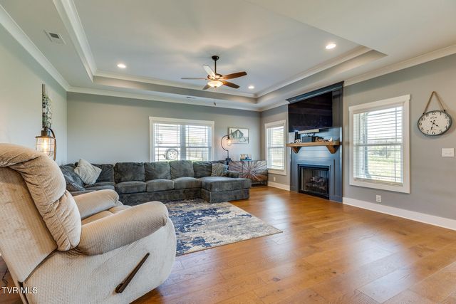 385 Boulder Court, Johnson City, TN 37615