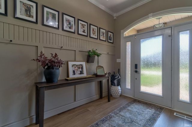 5788 Woodbridge Trail, Newburgh, IN 47630