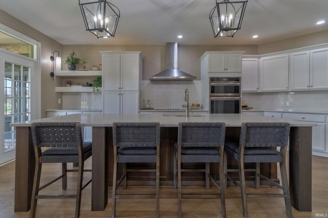 5788 Woodbridge Trail, Newburgh, IN 47630