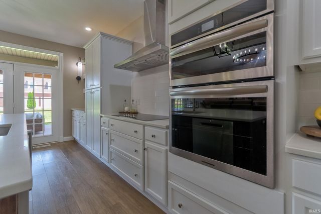 5788 Woodbridge Trail, Newburgh, IN 47630