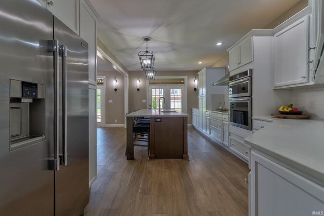 5788 Woodbridge Trail, Newburgh, IN 47630
