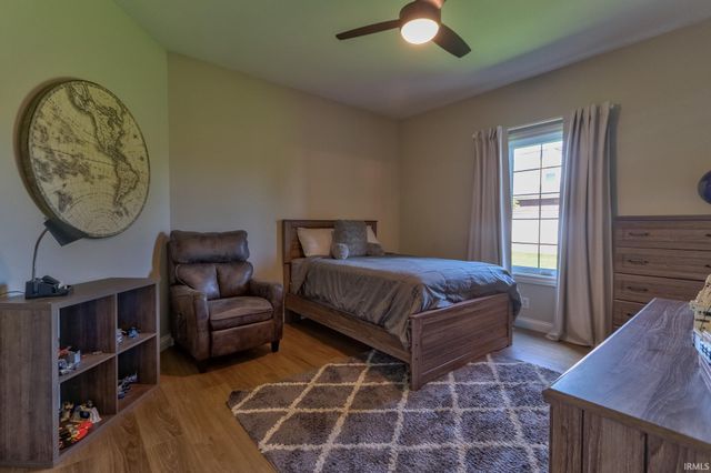 5788 Woodbridge Trail, Newburgh, IN 47630