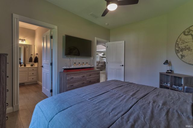 5788 Woodbridge Trail, Newburgh, IN 47630