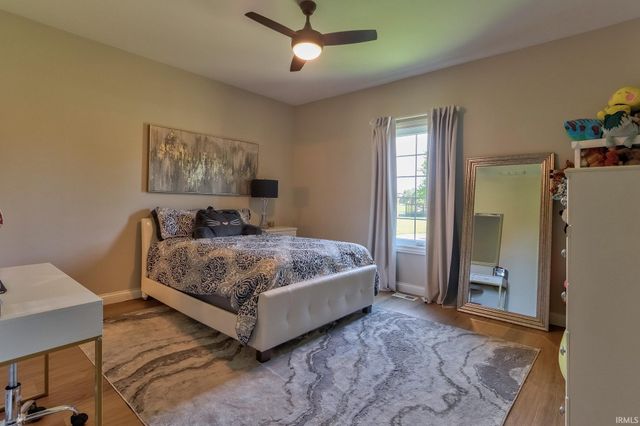 5788 Woodbridge Trail, Newburgh, IN 47630