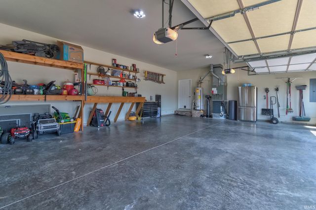 5788 Woodbridge Trail, Newburgh, IN 47630